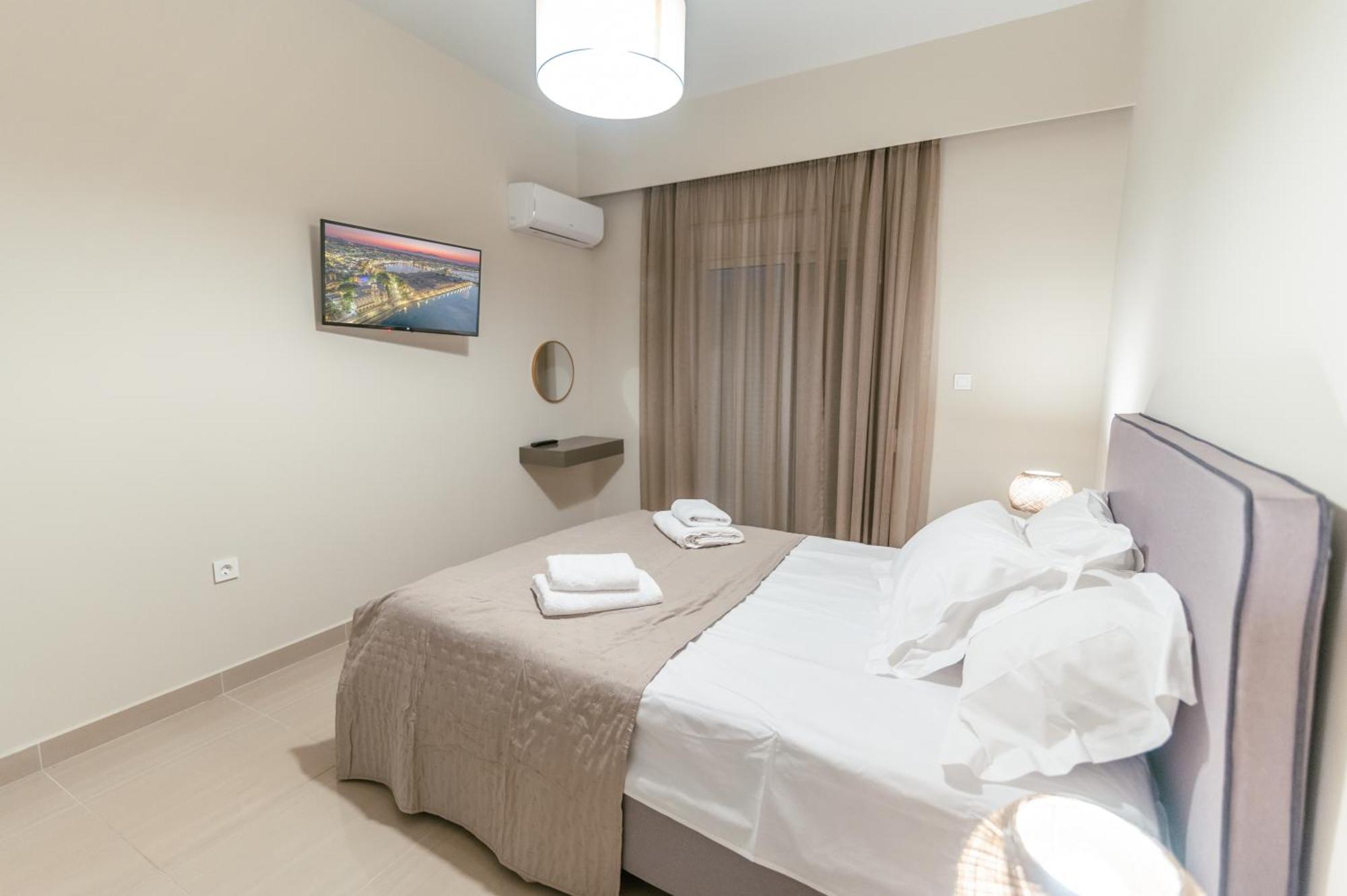 Brand New Elegant Suite Platánion Exterior foto
